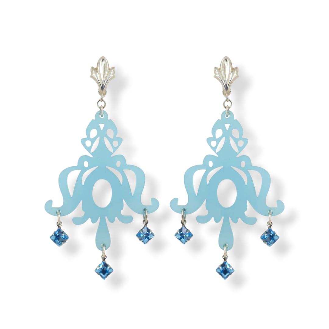 Orecchini in plexiglass celeste, Cristallo Swarovski ed argento 925