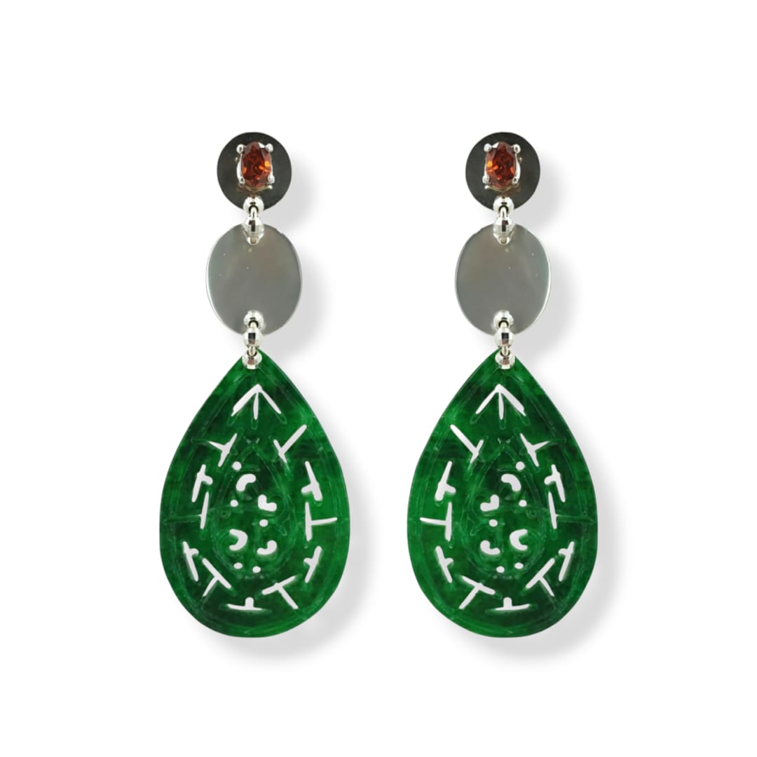 Orecchini con goccia di giada verde, madreperla e argento 925