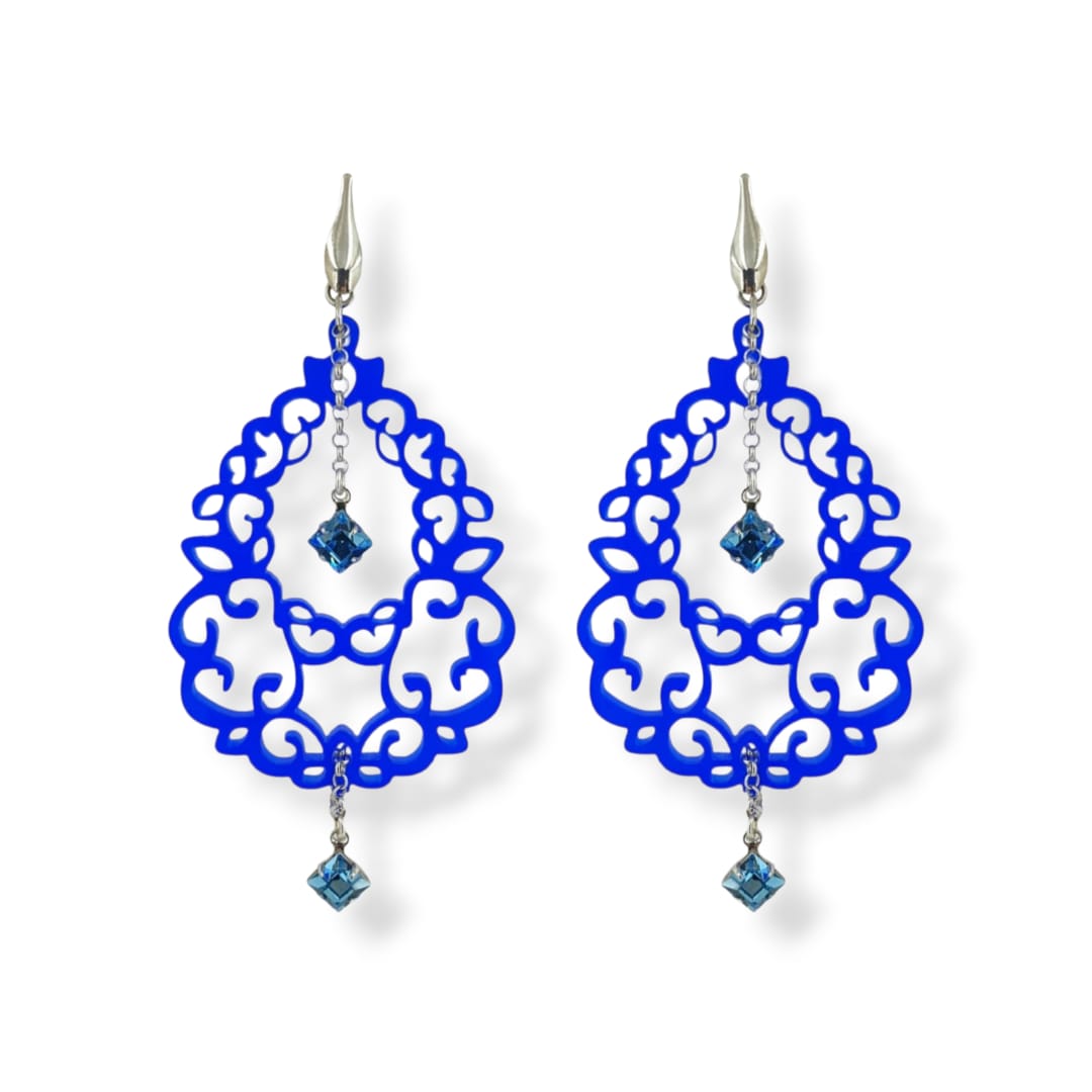 Orecchini in plexiglass azzurro, Cristallo Swarovski e argento 925.