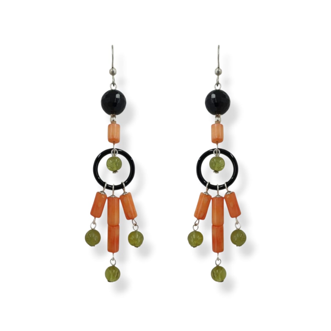 Orecchini in corallo bambù, peridoto, onice e argento 925
